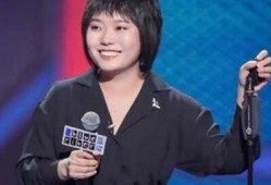 李雪琴爆料恋爱视频合集,甜蜜瞬间回顾