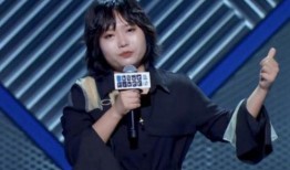 李雪琴爆料恋爱视频合集,甜蜜瞬间回顾